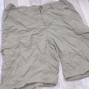Columbia olive green pants size large removable legs